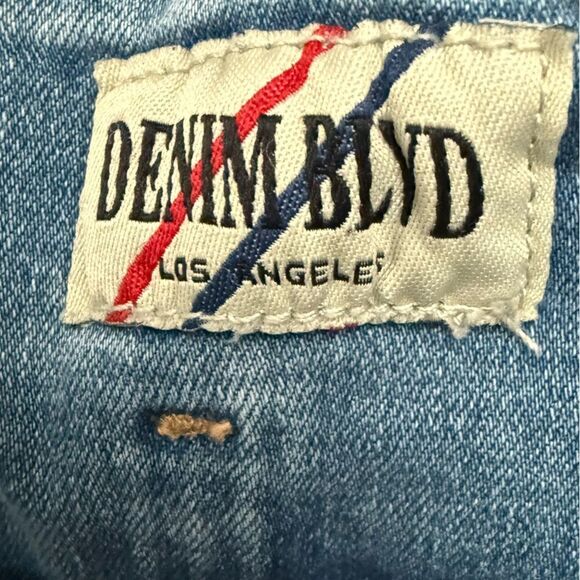 Denim Blvd Los Angeles Blue High Rise Jeans with Removable Belt Size 11 - Picture 3 of 7
